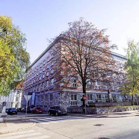 Living Vegova-with Parking