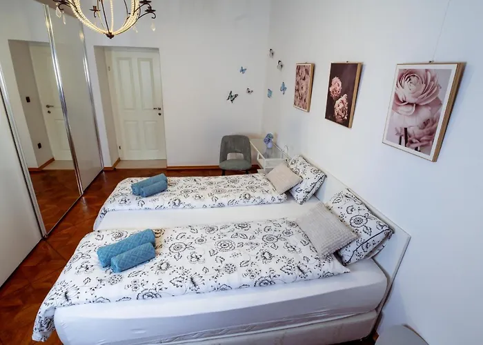 Living Vegova-with Parking * Lublana