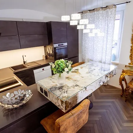 דירה Living Vegova-with Parking *