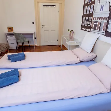 아파트 Living Vegova-with Parking *