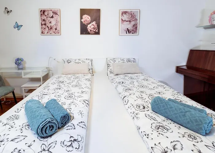 Living Vegova-with Parking